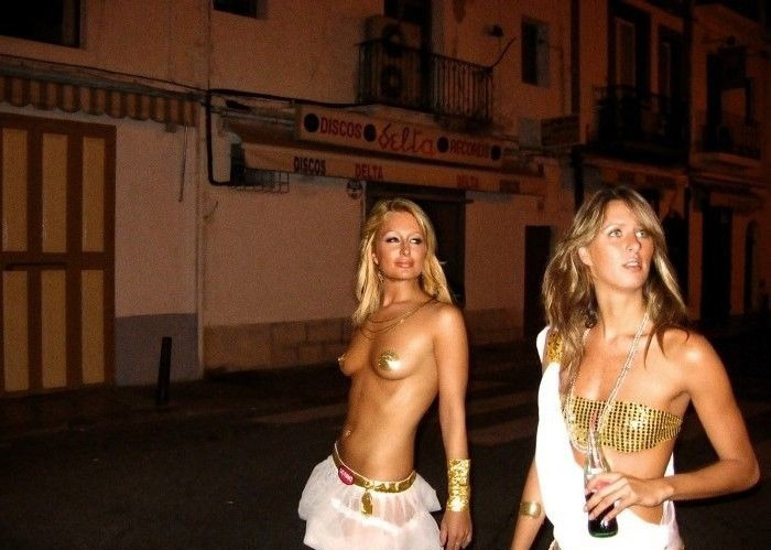 Paris Hilton Nackt. Foto - 83