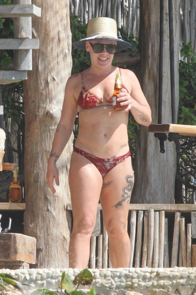 Pink Desnuda. Foto - 29
