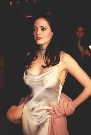 Rose McGowan Desnuda. Foto - 39