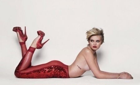 Descuidos y desnudos de Sara Paxton