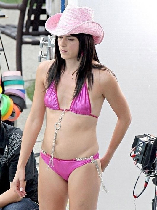El impresionante culo de Selma Blair y sus fotos más sexys