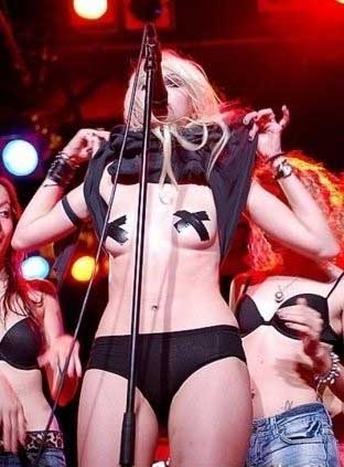 Taylor Momsen Nackt. Foto - 7