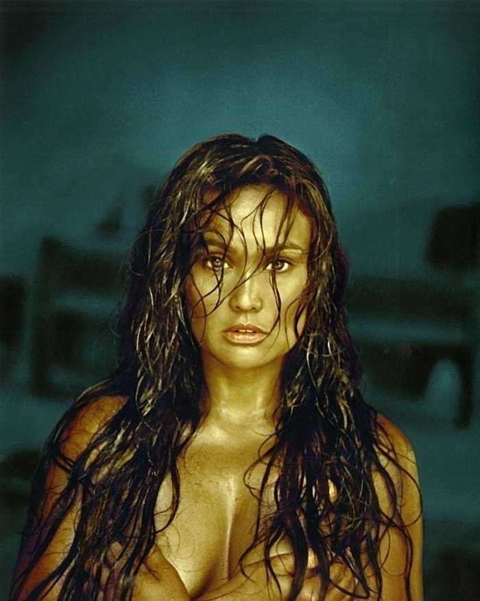 Tia Carrere Nackt. Foto - 11